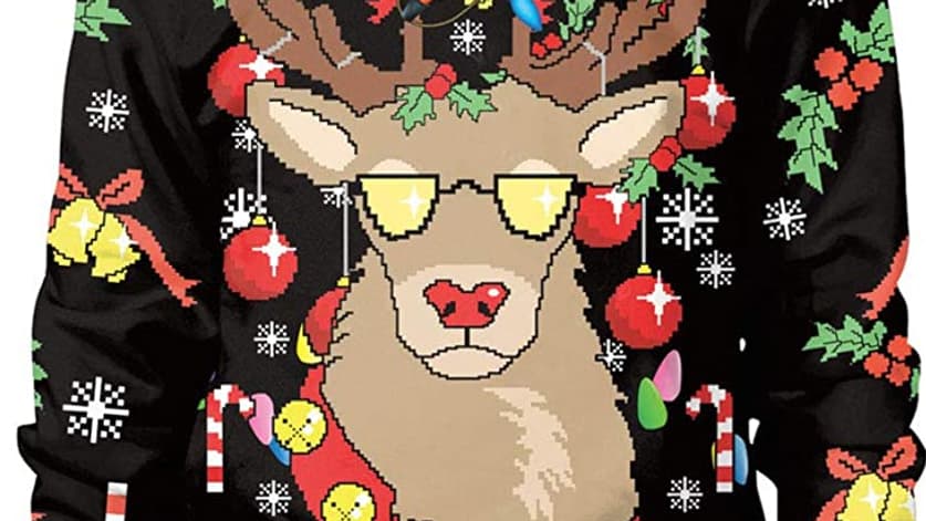 Ce pull de Noel pour homme avec guirlande est parfait pour votre soirée de Noel
Ce pull de Noel pour homme avec guirlande est parfait pour votre soirée de Noel