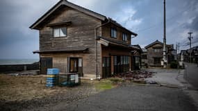 Une maison d'Akasaki encore debout après le séisme