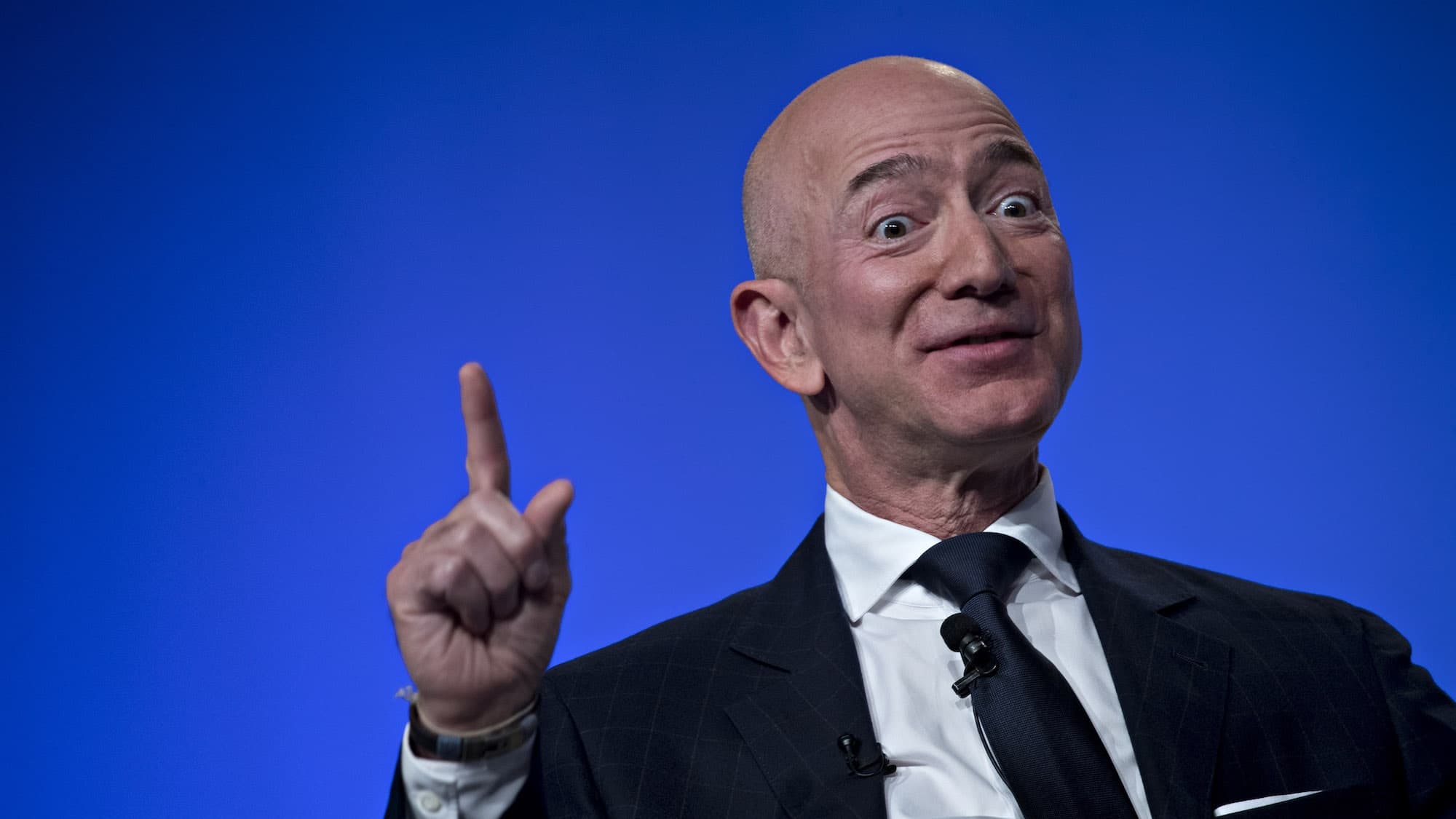 Amazon, 717 milyar dolarla ilk kez dünyanın en büyük şirketi oldu
