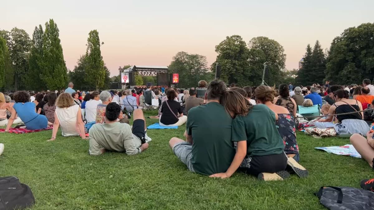 Lyon Personnes R Unies Pour Un Concert De Musique Classique Gratuit Au Parc De La T Te D Or