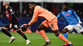 Mike Maignan lors de Naples-Milan en Ligue des champions, le 18 avril 2023