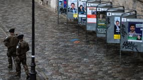 Des militaires à Paris le 14 mars. 