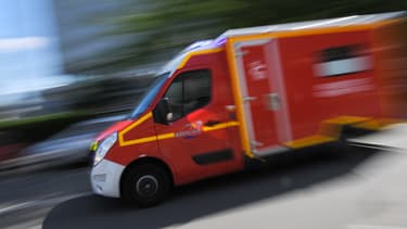 Un camion de pompier (illustration)