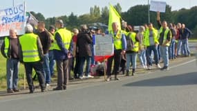 Des gilets jaunes mobilisés à Saint-Brieuc, en Bretagne, samedi 16 octobre 2021