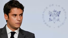 Gabriel Attal, le porte-parole du gouvernement, à la conférence de presse organisée à l'issue du Conseil des ministres à l'Elysée, à Paris le 10 novembre 2021