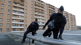 Opération policière à Le Clos-La Rose, dans le nord de Marseille, mercredi dernier. De 150 à 200 policiers sont intervenus vendredi pendant trois heures dans un autre quartier du nord de Marseille, la cité Font-Vert, dans le cadre du plan mis en place par