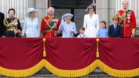 La famille royale au balcon de Buckingham pour assister au défilé aérien du jubilé de la reine Elizabeth, le 2 juin 2022.