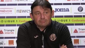 Mickaël Debève en conférence de presse