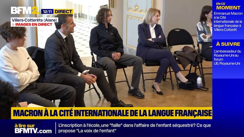 Un étudiant lance l'expression "For sure" à Emmanuel Macron, lors d'un débat sur la lecture