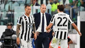 Allegri donne ses consignes à Chiesa