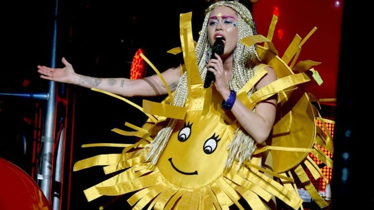 Miley Cyrus en concert le 19 décembre 2015