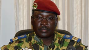 Le lieutenant-Colonel Isaac Zida lors d'une conférence de presse à Ouagadougou samedi 1er novembre.