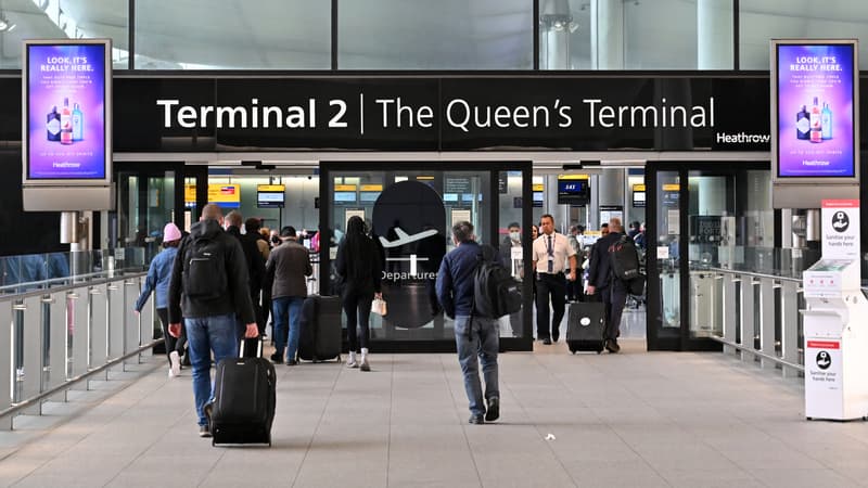Londres: l'aéroport d'Heathrow étend jusqu'à octobre la limitation du nombre de passagers