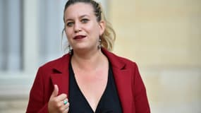 La présidente des députés LFI Mathilde Panot quitte l'hôtel Matignon à Paris, le 30 juin 2022