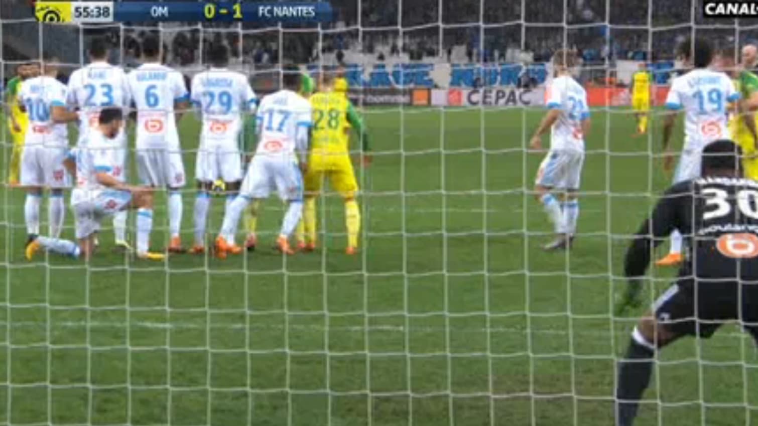 Morgan Sanson derrière le mur Morgan Sanson derrière le mur