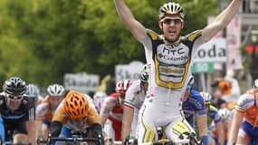 L'Australien de Colmubia a remporté la 9e étape du Tour d'Italie.