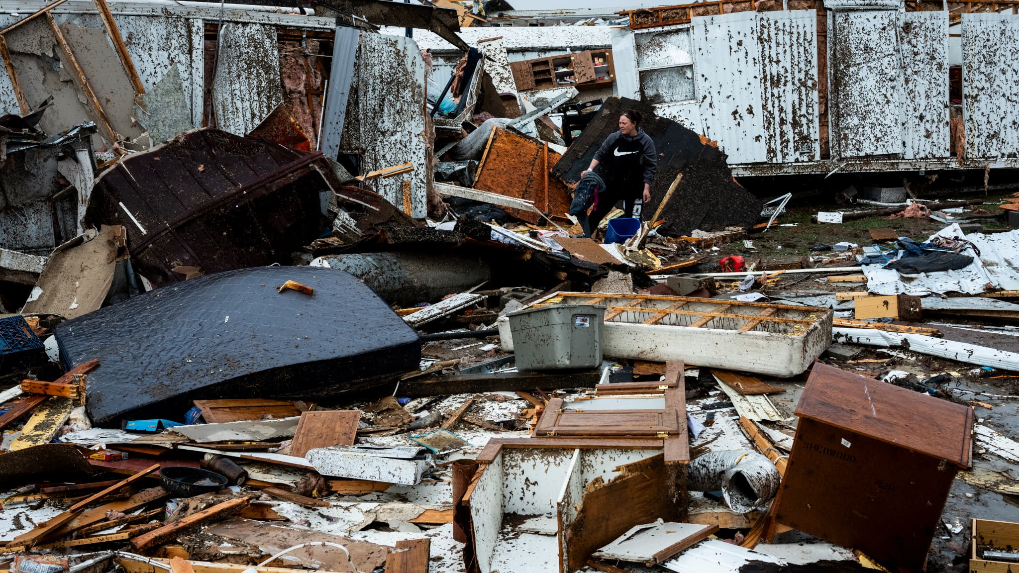 Tornadoes, Hailstorms Kill at Least One in US - News Directory 3