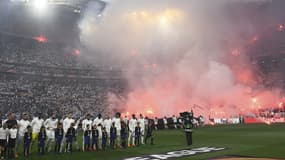 Fumigènes à Lyon avant OM-Atlético