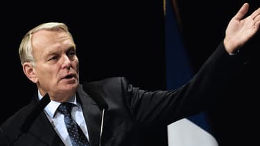 Emmené par Jean-Marc Ayrault, le gouvernement va devoir plancher sur une nouvelle version de la taxe à 75%.
