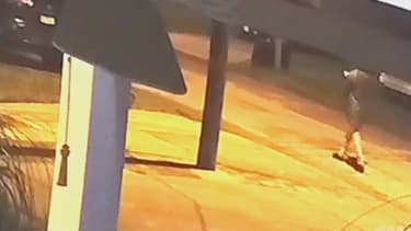 Le tueur présumé, repéré par une caméra de surveillance de la ville de Tampa, en Floride.