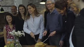 Emmanuel Macron recevait cet après midi à l'Elysée le patron d'Apple Tim Cook.