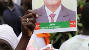 Les partisans d'Alassane Ouattara ont jugé samedi inévitable un rapide recours international à la force pour chasser de la présidence ivoirienne le chef de l'Etat sortant Laurent Gbagbo, qui refuse de céder le pouvoir après le second tour de l'élection pr
