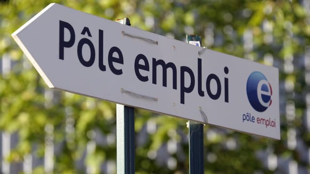 Les fonctionnaires ne sont astreints qu'à une "cotisation exceptionnelle" pour indemniser les chômeurs