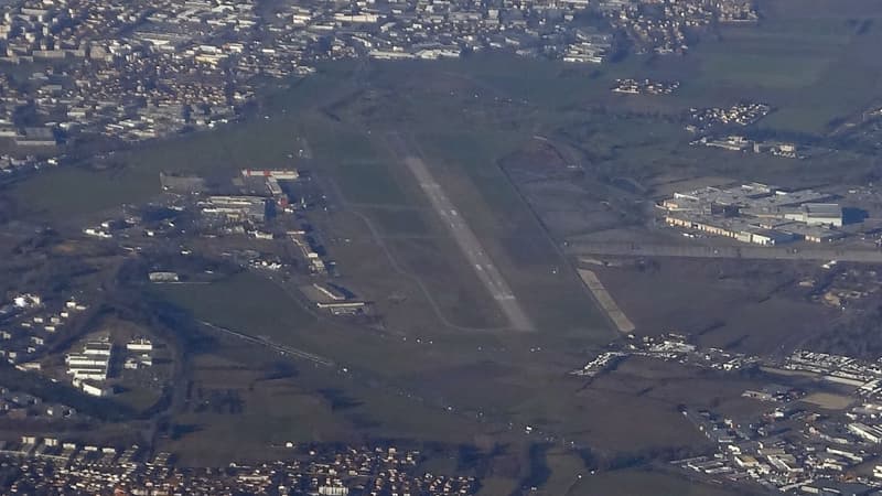 Vue aérienne de l'aéroport de Lyon-Bron