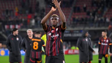 L'attaquant de Galatasaray, prêté par Naples, Victor Osimhen, après un match de Ligue Europa le 28 novembre 2024