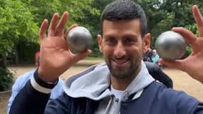 Novak Djokovic a participé à une partie de pétanque au Bois de Boulogne