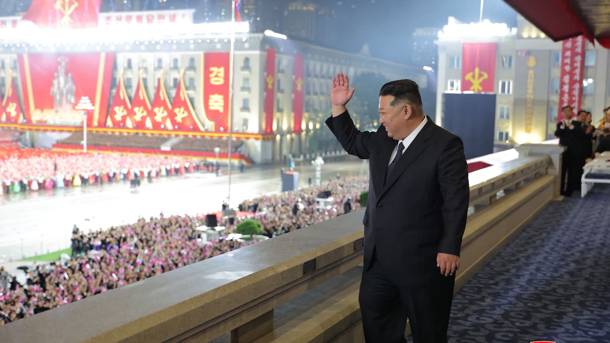 Défilé militaire à Pyongyang pour le 80e anniversaire du parti unique, le 10 octobre 2025. Défilé militaire à Pyongyang pour le 80e anniversaire du parti unique, le 10 octobre 2025.