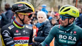 Remco Evenepoel et Primoz Roglic au départ de Paris-Nice, en mars 2024