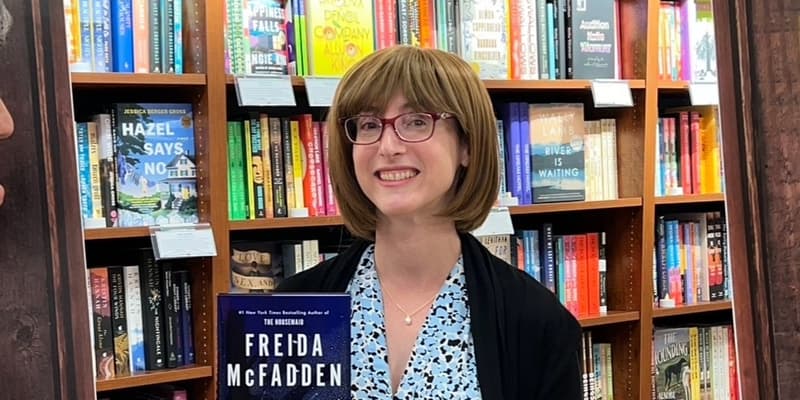 Freida McFadden, lors d'une rencontre avec ses lecteurs le 7 octobre 2025, 