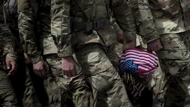 Des soldats américains lors de la répétition du "Memorial Day" qui rend hommage aux membres des Forces armées des États-Unis morts au combat le 25 mai 2017.