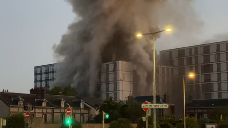 La fumée qui se dégage d'incendie.