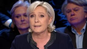 Marine Le Pen sur le plateau du grand débat présidentiel, mardi 4 avril 2017 sur BFMTV.
