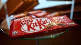 Un emballage de barres chocolatées Kit Kat (image d'illustration)