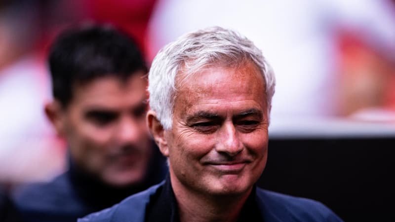 L'offre de prolongation de Benfica, la rumeur Real Madrid, Arbeloa... Mourinho fait le point sur les dossiers brûlants