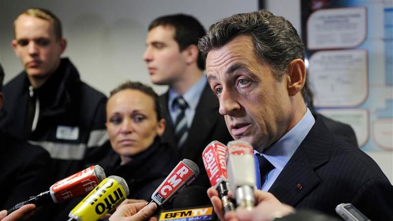 Lors d'un déplacement à Saint-Quentin, Nicolas Sarkozy a minimisé son retard dans les sondages d'opinion à deux mois de l'élection présidentielle, rejetant l'idée qu'il doive remonter la pente dans les jours à venir sous peine de devoir renoncer à un seco