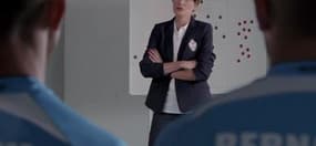 Carla Bruni-Sarkozy, coach de foot dans une publicité