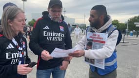 La famille de Mohamed Lamine Kamal, 75 ans, disparu depuis le 31 mars, a lancé une opération de tractage au Groupama Stadium
