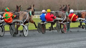 Billie de Montfort remporte le Grand Prix de Bourgogne. 