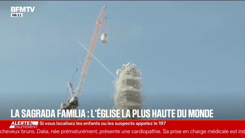 La Sagrada Familia culmine à 172,5 mètres et devient l'église la plus haute du monde