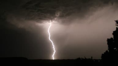 Image d'illustration - Photo d'un éclair lors d'un orage