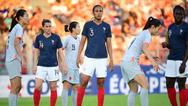 La France face à la Chine en match de préparation à la Coupe du monde 
