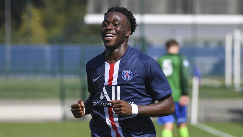 Arnaud Kalimuendo (PSG)