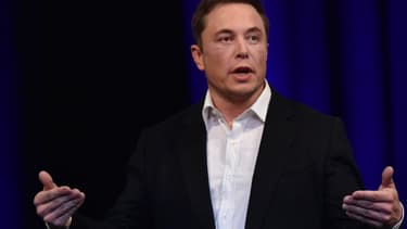 Les affaires d'Elon Musk ne sont pas au beau fixe, mais il n'en perd pas son sens de l'humour