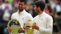Novak Djokovic et Carlos Alcaraz après la finale de Wimbledon, le 16 juillet 2023.