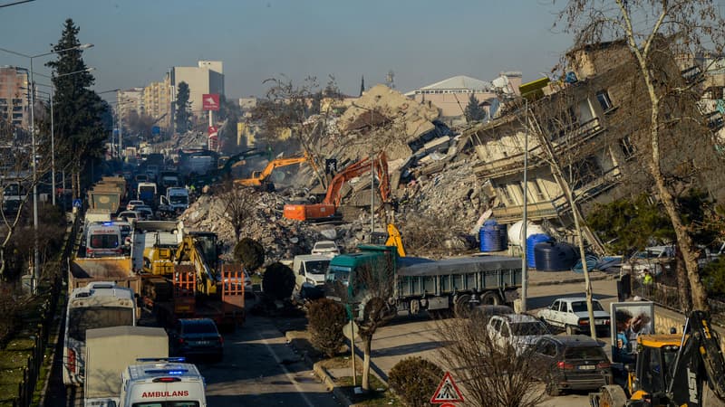 La ville d'Adiyaman en Turquie, tout près de l'épicentre du séisme survenue le 6 février, en ruines. 