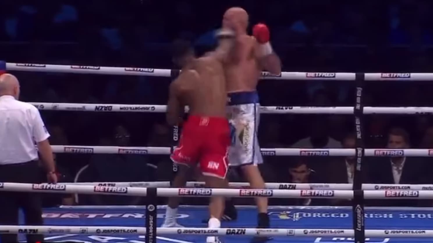Joshua’s brutal knockout of Helenius, live from space